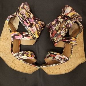 ZIGI SOHO WEDGE SANDALS